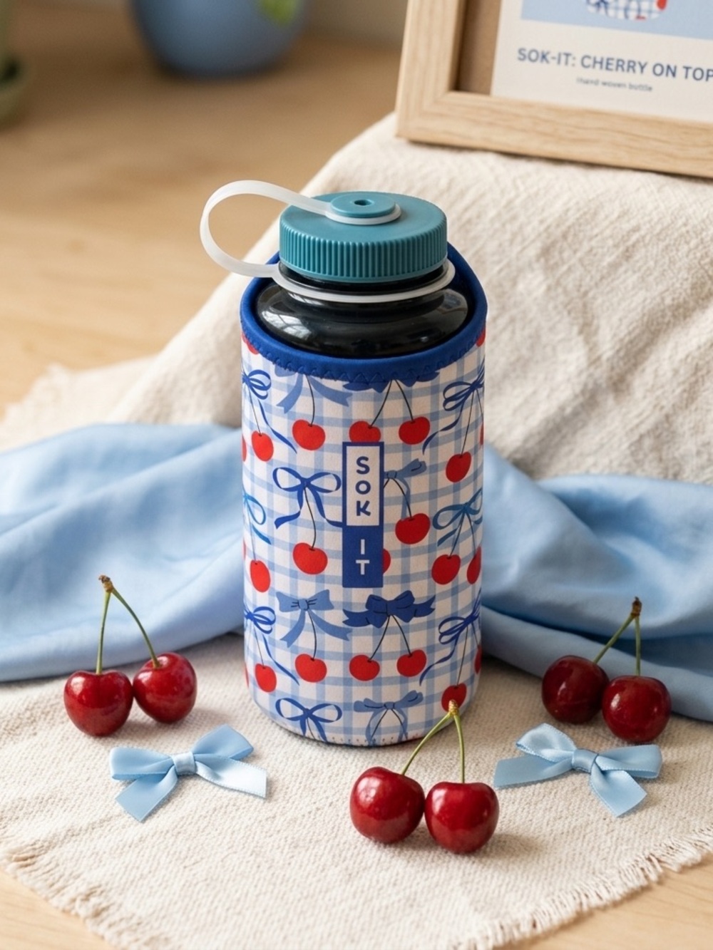 Cherries & Bows 32 oz Insulated Water Bottle / To Go Cup Sleeve